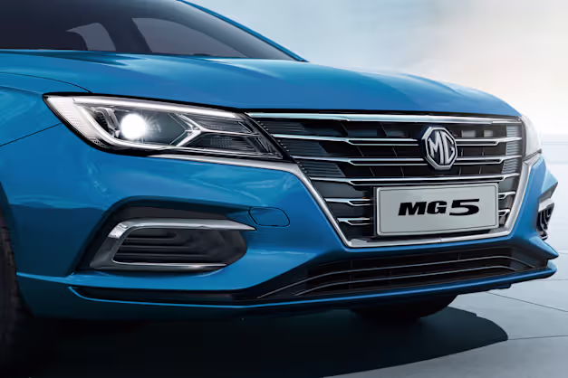 مصابيح LED للإضاءة النهارية